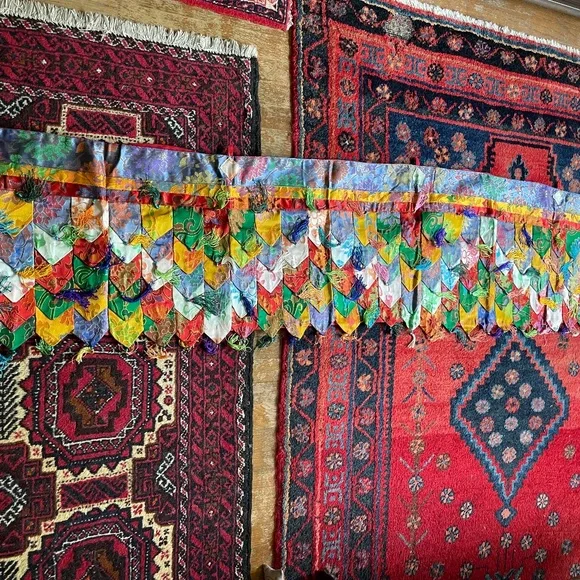 PRICE DROP! Spectacular Tibetan multi color brocade wall hanging - Picture 5 of 16